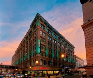 Embasy-Suites-Downtown